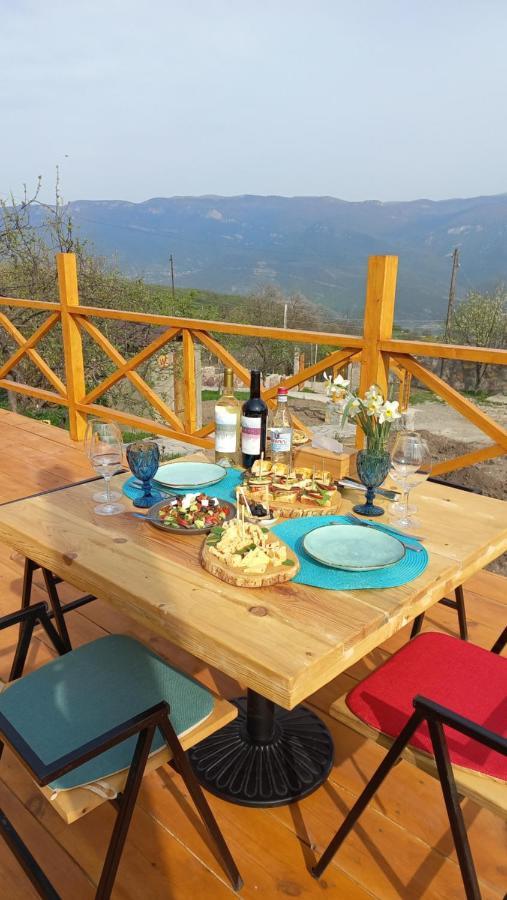 Berkri Gastro Yard & Guest House Jenokavan Kültér fotó